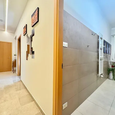 Armonia House - 2 Minutes From The Station Bolonia